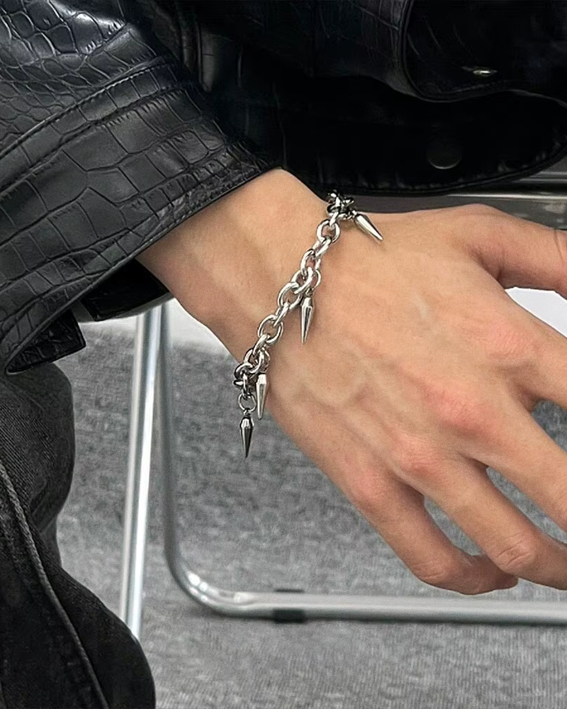 Bracelet chaîne à pointes