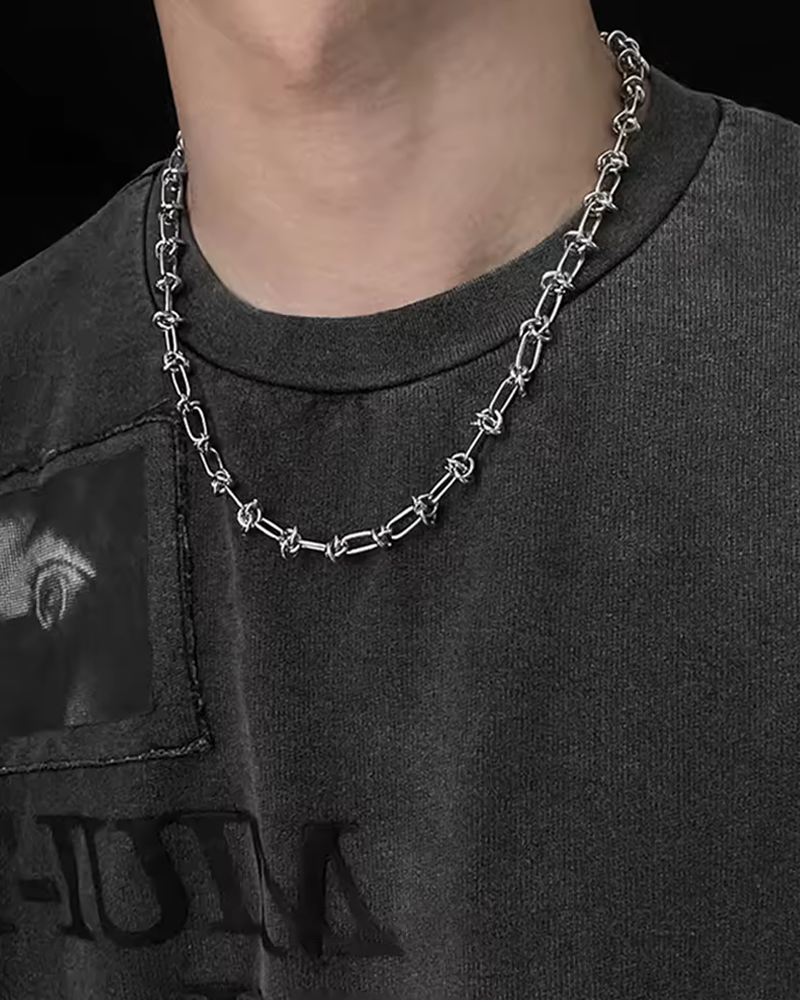 Chaine industrielle homme