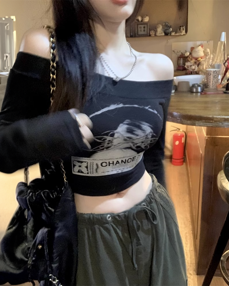 Crop top epaule dénudée manche longue