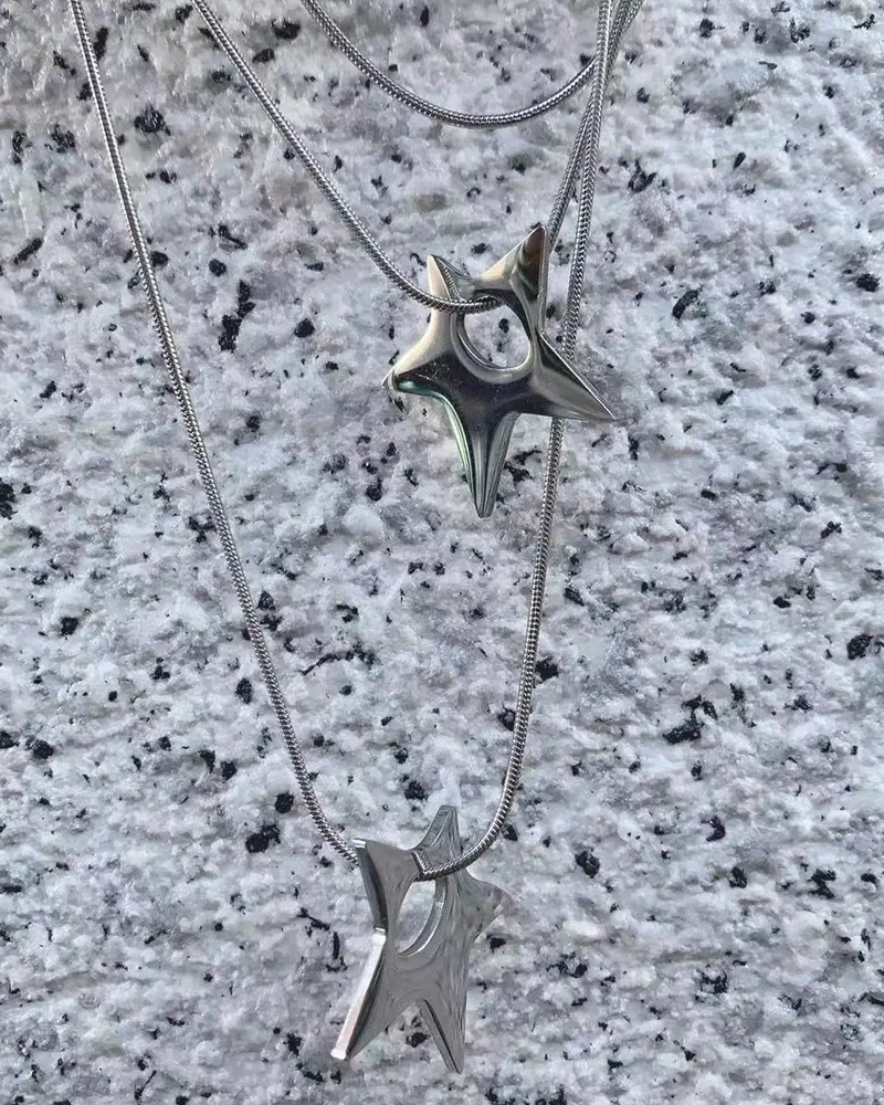 Pendentif etoile Y2K