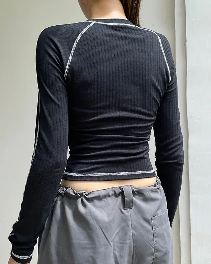 Crop top noir manche longue