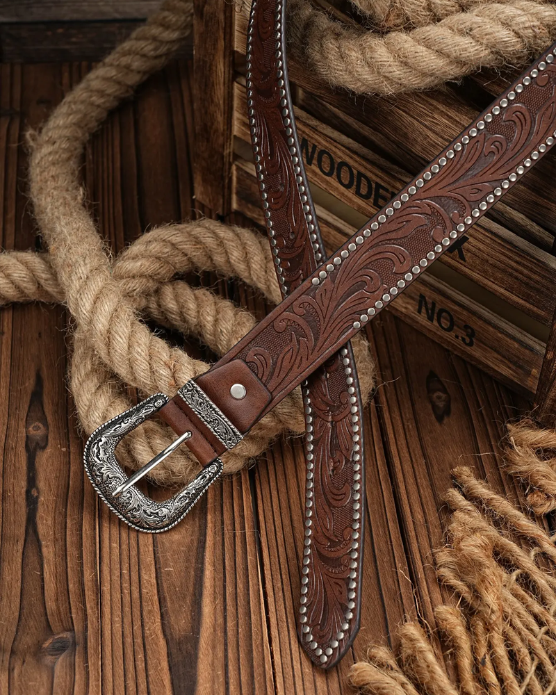 Ceinture western cloutée