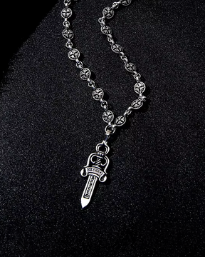 Collier dague Y2K