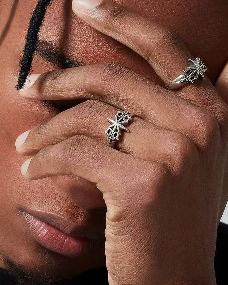Bague étoile gothique