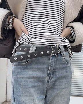 Ceinture en cuir noir avec etoile