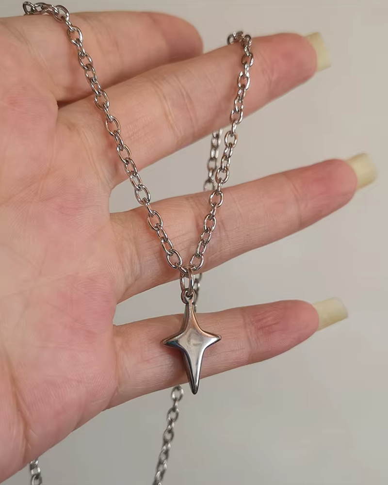 Collier étoile style Y2K