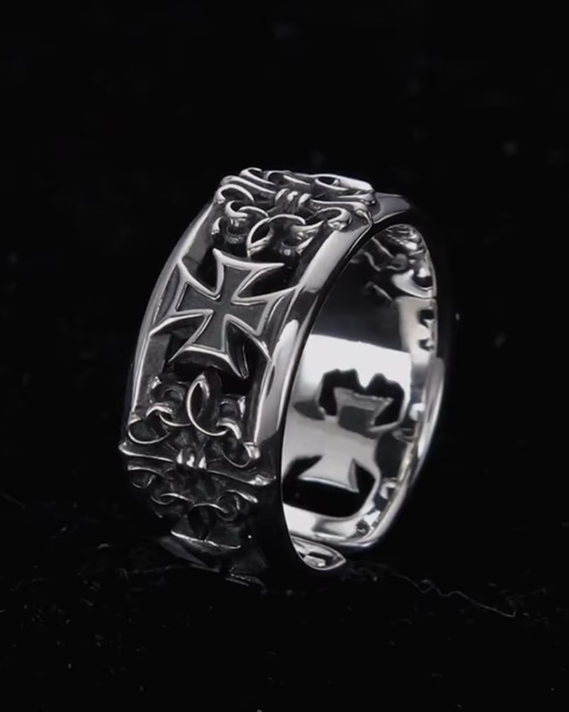 Bague croix gothique