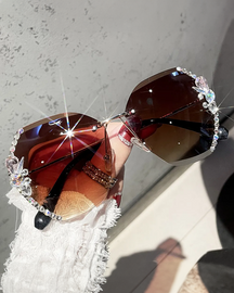 Lunette de soleil avec strass