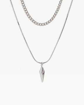 Collier pendentif pointe