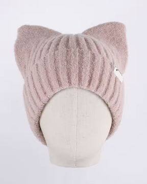 Bonnet avec des oreilles de chat